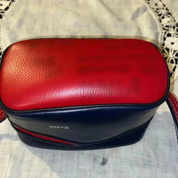 Kodak vintage 1972 Olympic games camera case. - Picture 5 of 6
